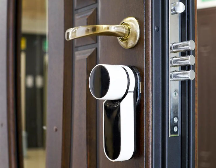 commercial store locksmith