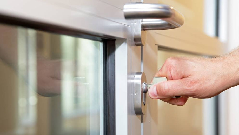 Storefront Door Locksmith Services in San Antonio